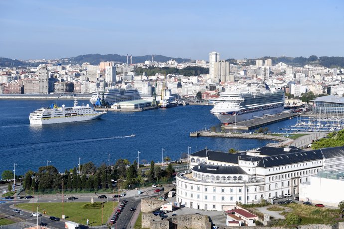 Cruceros en el Puerto de A Coruña