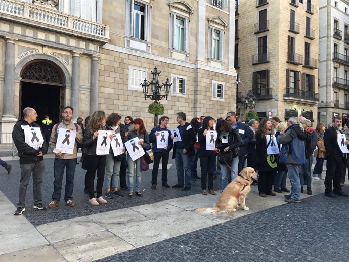 Manifestación de profesores en recuerdo de Abel Martínez