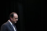 Hollande da por segura la hipótesis "terrorista" en el ataque de los Campos Elíseos