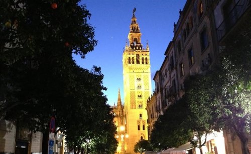 La Giralda y la Catedral   