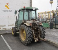 Detenida una persona por el robo de un tractor y maquinaria agrícola