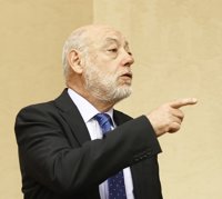 Maza releva a los fiscales del caso por las comisiones 3% de Convergencia en Cataluña