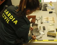 Dos detenidos en Huelva por intentar estafar 6.000 euros a un anciano por el 'timo del negativo'