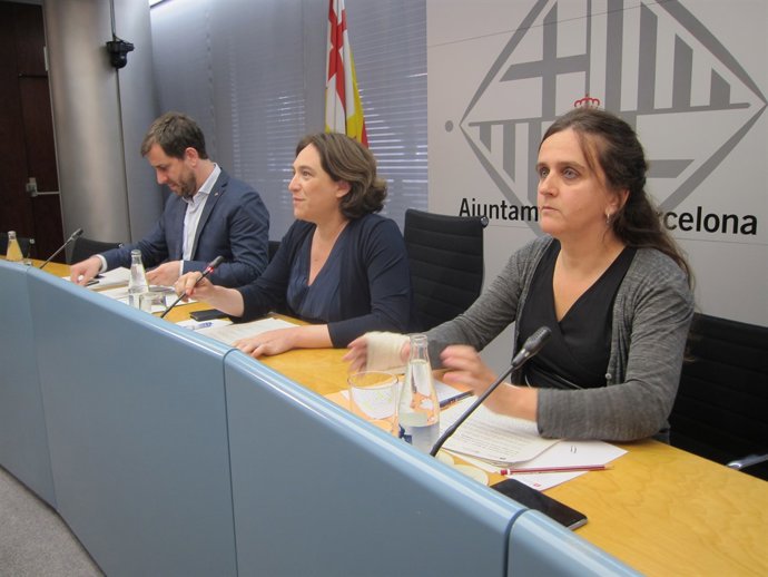 Toni Comín,  Ada Colau i Gemma Tarafa