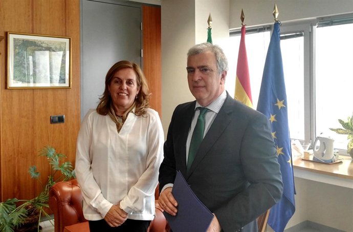 Presidenta de Audiencia Málaga, Lourdes García, y juez decano José María Páez