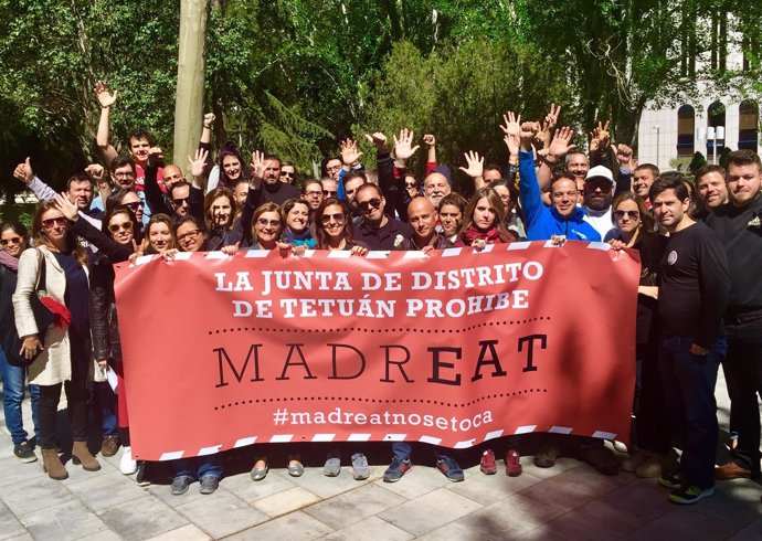 Participantes de MadrEAT en una concentración