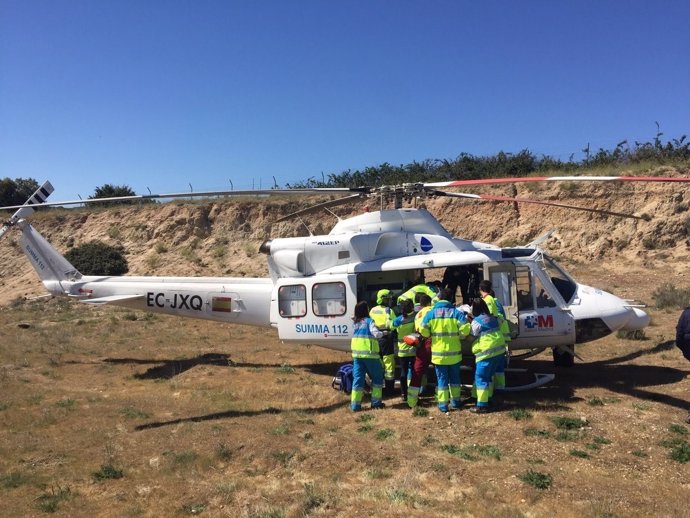 Imagen del traslado en un helicóptero del SUMMA