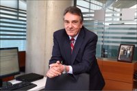 Pedro Sánchez multiplica por cuatro el número de avales conseguidos en Asturias frente a Susana Díaz, según Escudero