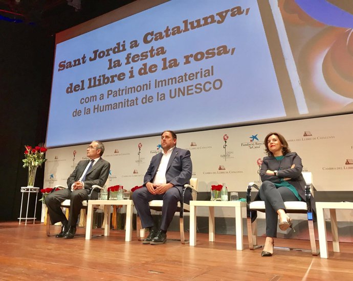 Patrici Tixis, Oriol Junqueras y Soraya Sáenz de Santamaría