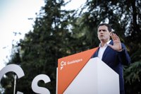 Rivera: sería "profundamente injusto que la basura del PP y el PSOE" impidiera que hubiera presupuestos