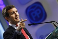 Pablo Casado afirma que el PP "cree y confía" en las palabras de Esperanza Aguirre
