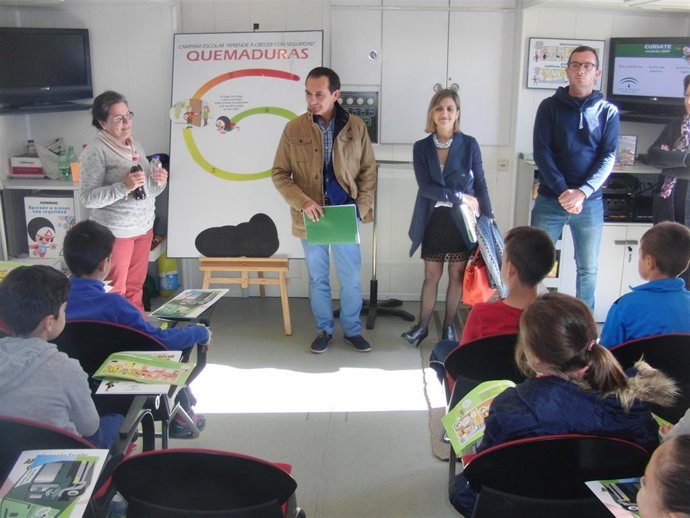 Aula-bus sobre prevención a escolares. 