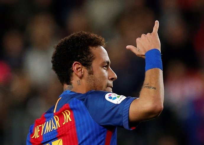 Neymar Junior celebra un gol con el FC Barcelona