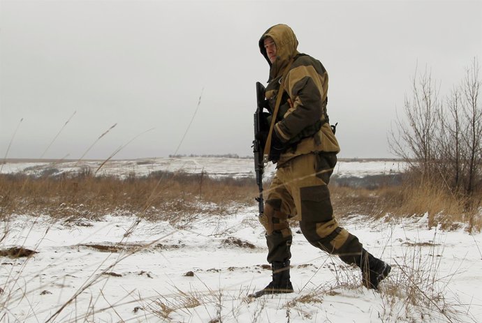 Un soldado separatista prorruso en la región de Luhansk.