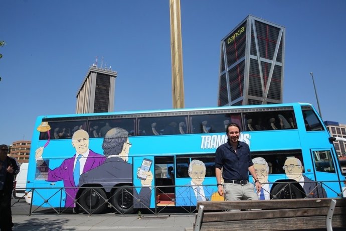 Pablo Iglesias en el tramabús de Podem a Madrid