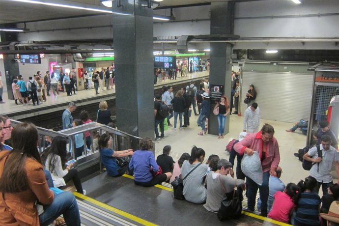 Andana durant una jornada de vaga del Metro de Barcelona