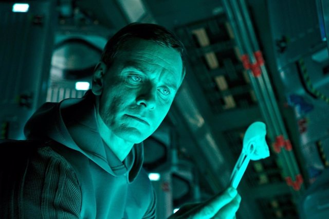 Michael Fassbender en Alien: Covenant 
