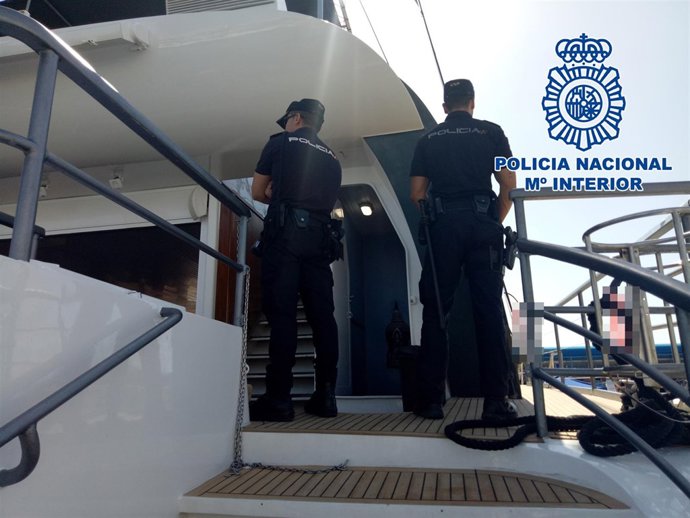 Agentes de la Policía Nacional