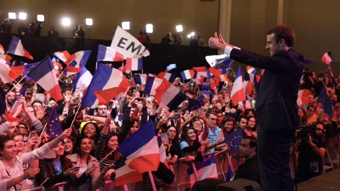 Macron i Le Pen tanquen el pas a la segona volta