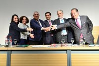 Junta, UGR y Pfizer renuevan su compromiso con Centro Genyo para impulsar la medicina personalizada