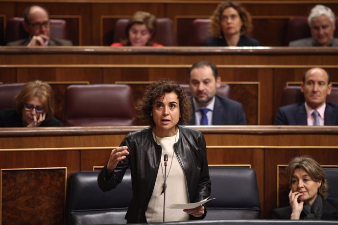 Dolors Montserrat, ministra de Sanidad