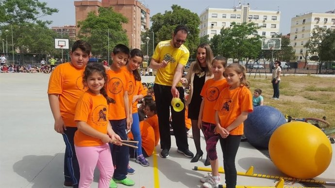 Ruiz durante las actividades en el CEIP Fernán Pérez de Oliva