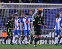 Sporting y Granada se la juegan ante Espanyol y Málaga