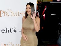 La particular reinterpretación de Kim Kardashian del bikini de las 'chicas Bond'