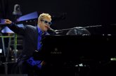 Foto: Elton John cancela sus conciertos de abril y mayo tras contraer una infección "potencialmente mortal" en Sudamérica