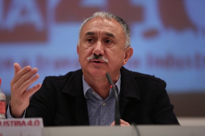 El secretario general de UGT, Pepe Álvarez, interviene en una jornada