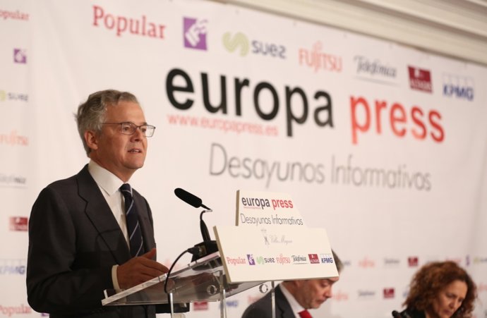 Esmorzars informatius d'Europa Press amb el president de la CNMV