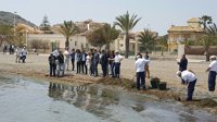 Comunidad pone en marcha el servicio de limpieza, mantenimiento y vigilancia de los espacios naturales del Mar Menor