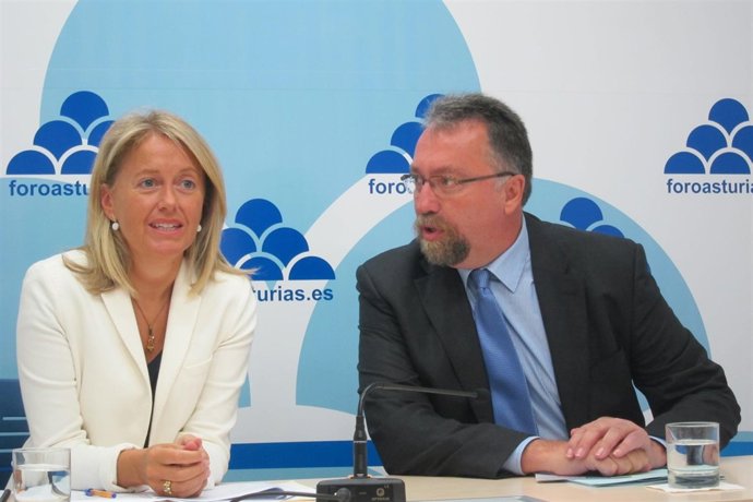 Cristina Coto e Isidro Martínez Oblanca.