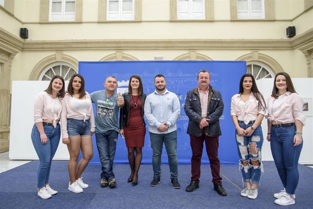 El Koala ha presentado en Diputación su nuevo single, 'El baile de las papas'.