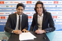 Cavani renueva con el PSG hasta 2020
