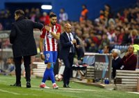 Yannick Carrasco sufre una lesión en la clavícula derecha