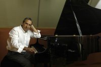 La gira de José Luis Perales recalará en el Palacio de Festivales el 1 de julio