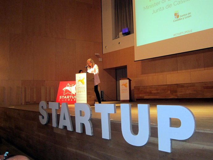  Pilar Del Olmo En La Inauguración De Startup Olé                               