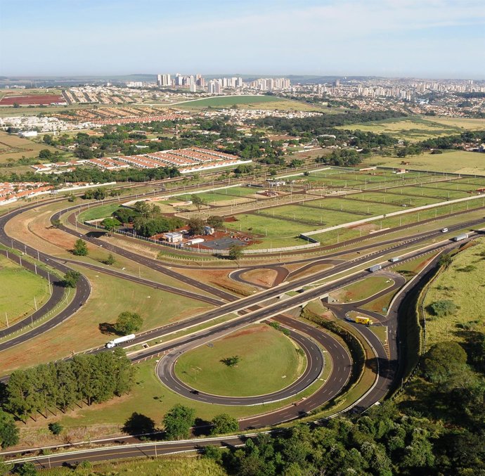 Abertis, autopista al Brasil