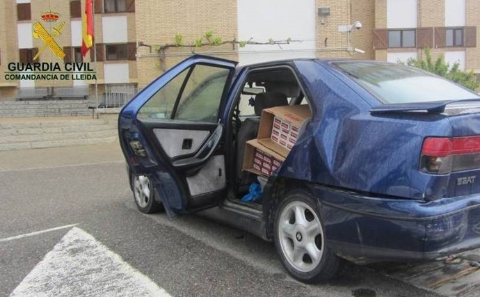 Cotxe carregat de tabac localitzat per la Guàrdia Civil a Alàs i Cerc