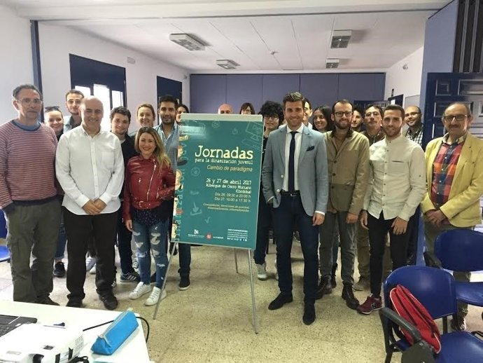 Torralbo (centro) inaugura las jornadas