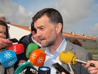 IU pide a Junta que actúe ante la "exaltación fascista" en el entierro de Utrera Molina