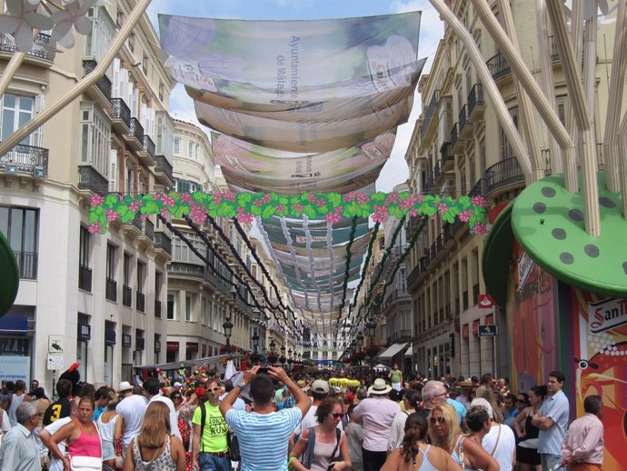 Málaga, Gente, Calle Larios, turismo