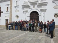 Minuto de silencio en la Asamblea por la muerte de un hombre en accidente laboral en Don Benito