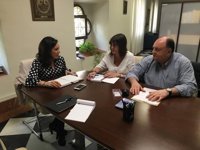 La Junta y la nueva secretaria provincial de CCOO analizan la situación laboral de Córdoba