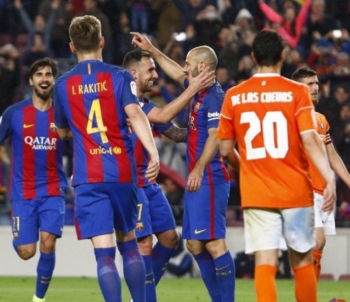 Mascherano celebra su primer gol con el FC Barcelona en siete temporadas