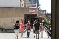 El paro en la Comunidad baja en 15.000 personas y se sitúa en 474.100 desempleados en el primer trimestre