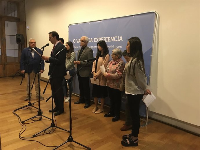 Acto social en Afundación en Santiago