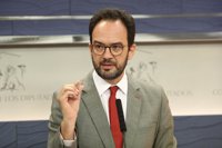 PSOE, Ciudadanos y PNV rechazan la moción de censura de Pablo Iglesias contra Rajoy