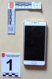 Tres detenidos por el robo de un teléfono móvil en Villava